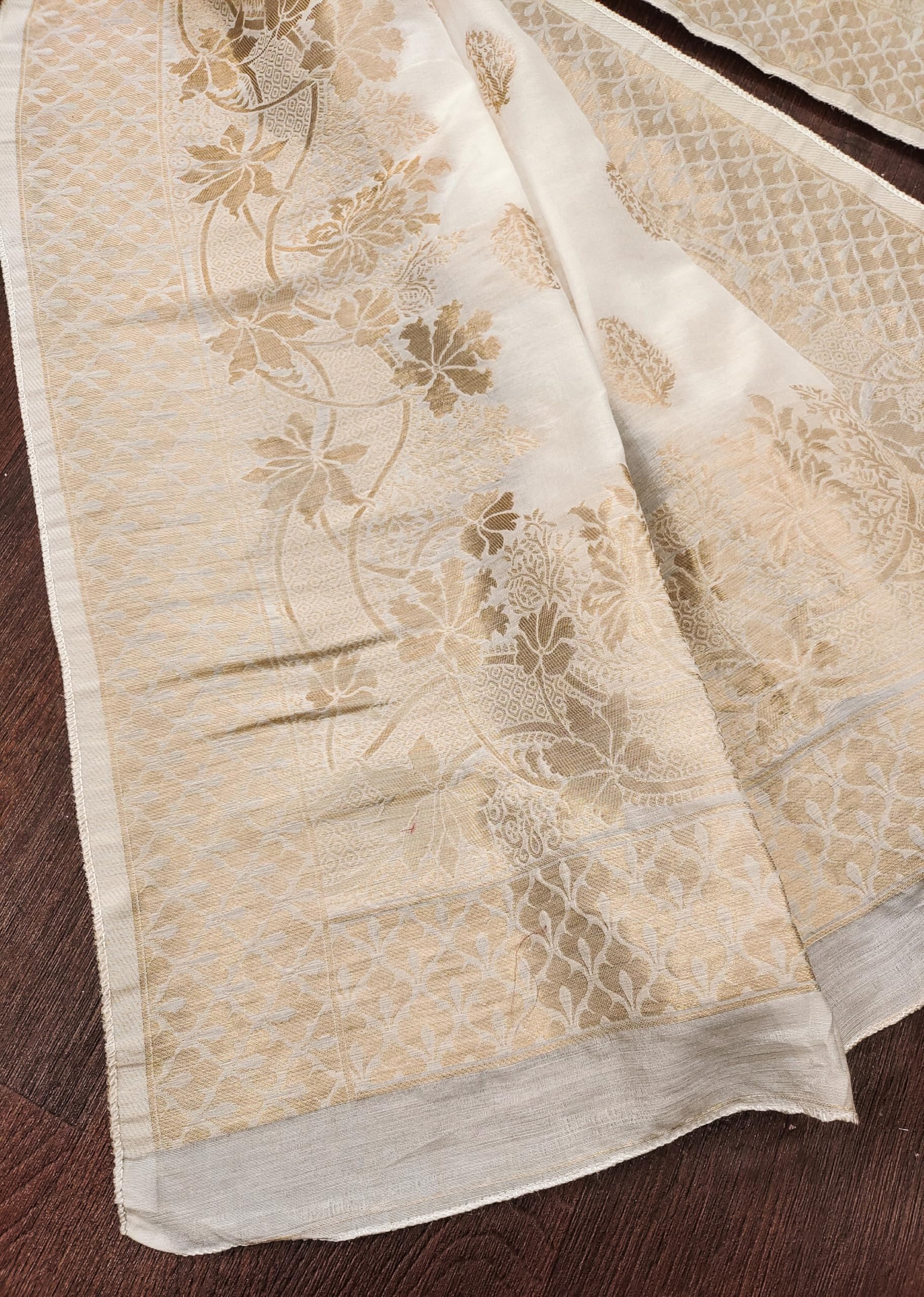 TRENDMALLS Women's Jacquard Silk Floral Design Dupatta (D06-WhiteGolden) - Image 3