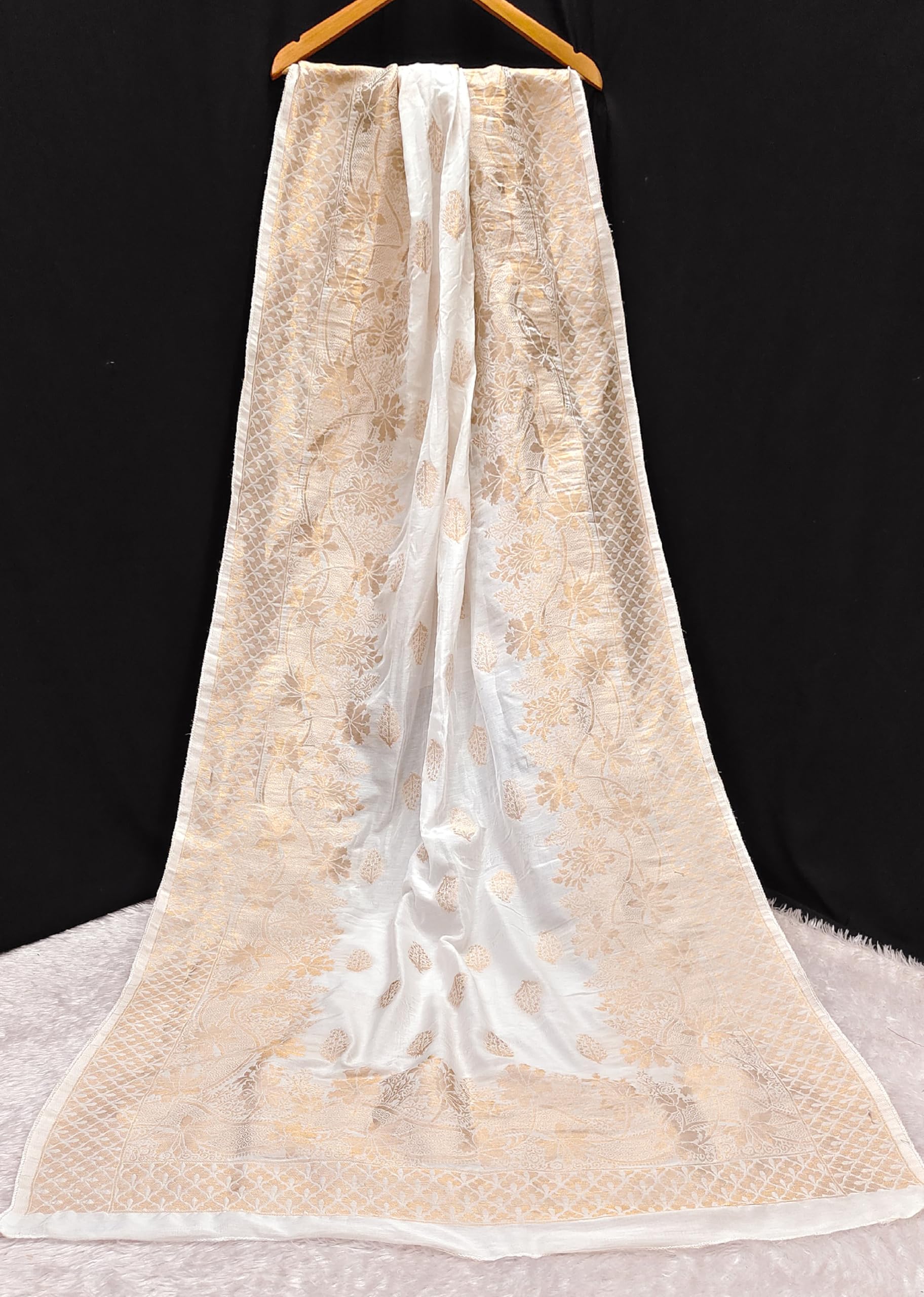 TRENDMALLS Women's Jacquard Silk Floral Design Dupatta (D06-WhiteGolden) - Image 4